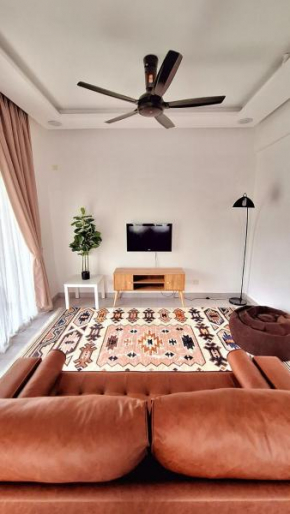 Cik B Homestay - Musliim Only